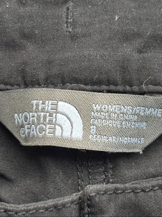 The North Face women Black rull up light waight hicking Pants - Picture 2 of 5